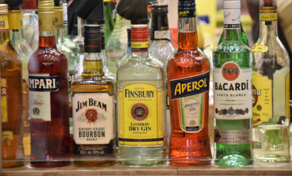 Alcohol Consumption Regulations in the Bahamas: An Overview